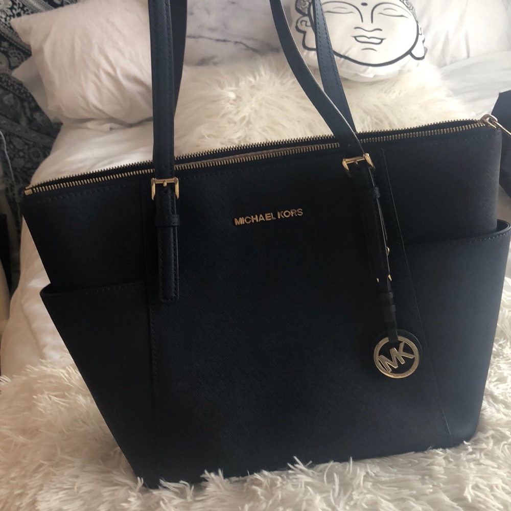 Micheal Kors Bag